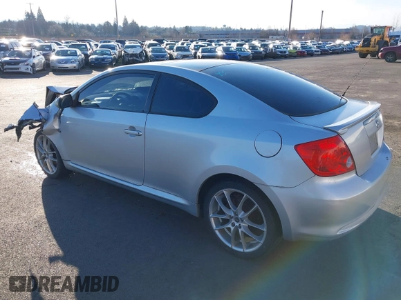 2005 Scion tC z VIN JTKDE177750019561, wystawiony jako IAAI lot #41045961 z przebiegiem Nie podano mil oraz . Historia ofert i sprzedaży dostępna na DreamBid. Obrazek 3.