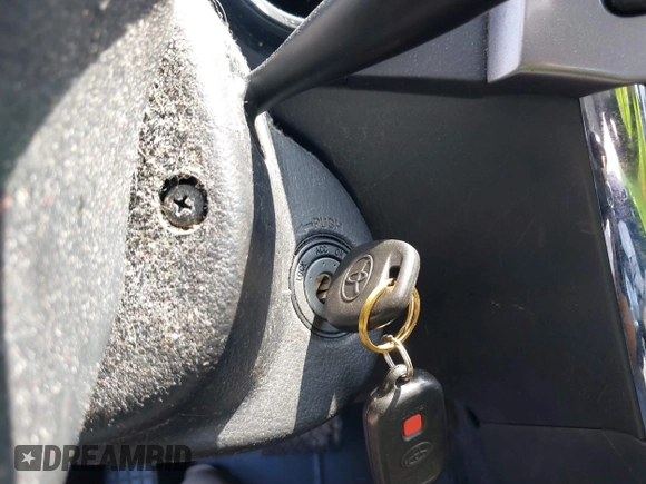 2007 Toyota Matrix STD z VIN 2T1KR32E17C649749, wystawiony jako IAAI lot #41928393 z przebiegiem 182 276 mil mil oraz . Historia ofert i sprzedaży dostępna na DreamBid. Obrazek 11.