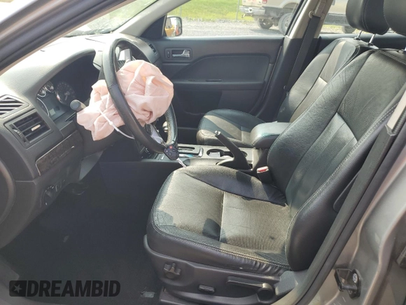 2008 Mercury Milan Premier with VIN 3MEHM08Z28R633619, listed as a Copart auction lot 84445744 with 170,147 mi miles and Salvage title. Bid and sale history available at DreamBid. Image 7.