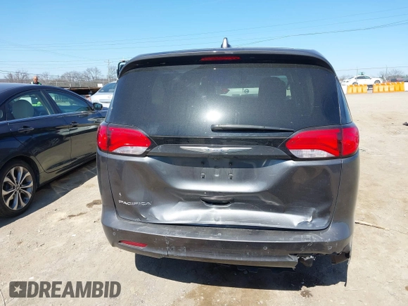2018 Chrysler Pacifica Touring with VIN 2C4RC1DG5JR148681, listed as a IAAI auction lot 41716394 with 178,645 mi miles and . Bid and sale history available at DreamBid. Image 16.