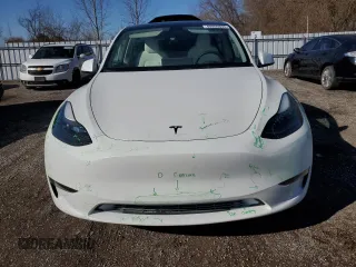 2023 Tesla Model Y Long Range z VIN 7SAYGAEE2PF758235, wystawiony jako Copart lot #49059895 z przebiegiem 57 615 mil mil oraz Czysty tytuł • Clean title. Historia ofert i sprzedaży dostępna na DreamBid. Obrazek 5.