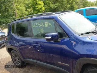 2018 Jeep Renegade Latitude z VIN ZACCJABB8JPH95034, wystawiony jako IAAI lot #42391815 z przebiegiem 47 562 mil mil oraz . Historia ofert i sprzedaży dostępna na DreamBid. Obrazek 13.