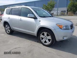 2006 Toyota RAV4 Sport with VIN JTMZK32V666001770, listed as a IAAI auction lot 41763306 with 195,448 mi miles. Bid and sale history available at carsss.com. Image 1.