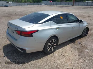 2019 Nissan Altima 2.5 SL with VIN 1N4BL4EV8KC213510, listed as a IAAI auction lot 39266155 with 1 mi miles. Bid and sale history available at carsss.com. Image 4.