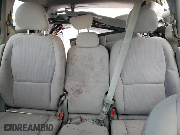 2020 Kia Sedona LX with VIN KNDMB5C11L6633749, listed as a Copart auction lot 82845404 with 105,964 mi miles and Salvage Title. Bid and sale history available at carsss.com. Image 10.