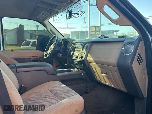 2012 Ford F-250 XL with VIN 1FT7W2BT8CEC15634, listed as a Copart auction lot 57712735 with 239,003 mi miles and Clean title. Bid and sale history available at DreamBid. Image 5.