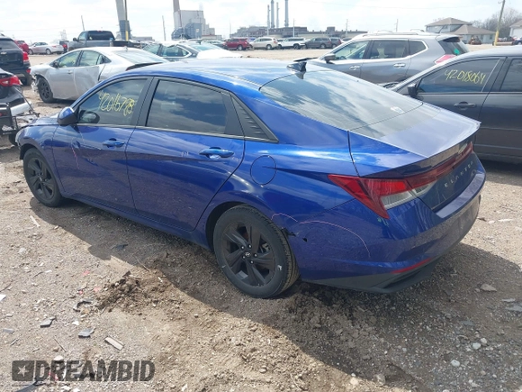 2021 Hyundai Elantra SEL z VIN 5NPLM4AG7MH045336, wystawiony jako IAAI lot #42016788 z przebiegiem 81 401 mil mil oraz . Historia ofert i sprzedaży dostępna na DreamBid. Obrazek 3.