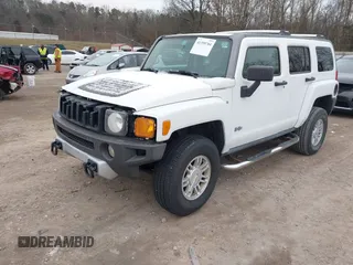 2008 Hummer H3 Luxury with VIN 5GTEN43E188184909, listed as a IAAI auction lot 41399704 with 227,601 mi miles and . Bid and sale history available at DreamBid. Image 2.