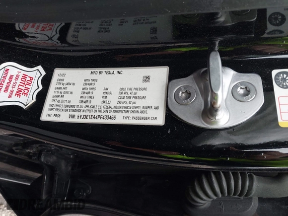 2023 Tesla Model 3 z VIN 5YJ3E1EA4PF433466, wystawiony jako IAAI lot #42249247 z przebiegiem 39 808 mil mil oraz . Historia ofert i sprzedaży dostępna na DreamBid. Obrazek 9.