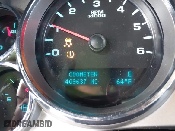 2013 Chevrolet Silverado 1500 LT with VIN 3GCPCSE06DG302775, listed as a IAAI auction lot 41903005 with 409,637 mi miles and . Bid and sale history available at DreamBid. Image 15.