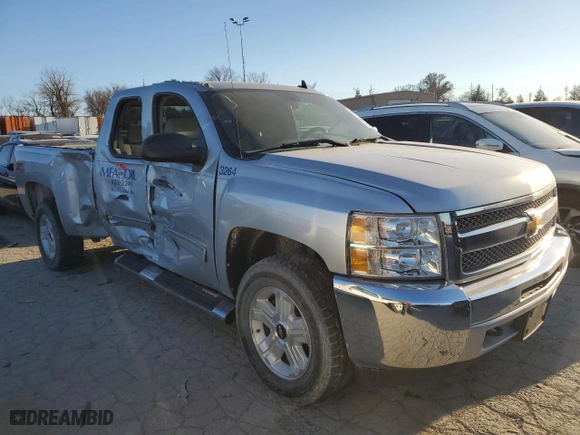 2013 Chevrolet Silverado 1500 LT with VIN 1GCRKSE76DZ200367, listed as a Copart auction lot 84110374 with 169,185 mi miles and Salvage Title. Bid and sale history available at carsss.com. Image 4.