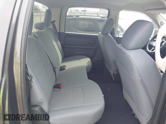 2017 Ram 1500 Express z VIN 3C6RR7KT2HG796410, wystawiony jako IAAI lot #41771608 z przebiegiem 140 662 mil mil oraz . Historia ofert i sprzedaży dostępna na DreamBid. Obrazek 8.