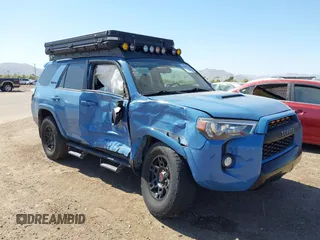 2018 Toyota 4Runner SR5 z VIN JTEBU5JR5J5488241, wystawiony jako IAAI lot #41997070 z przebiegiem 68 551 mil mil oraz . Historia ofert i sprzedaży dostępna na DreamBid. Obrazek 1.