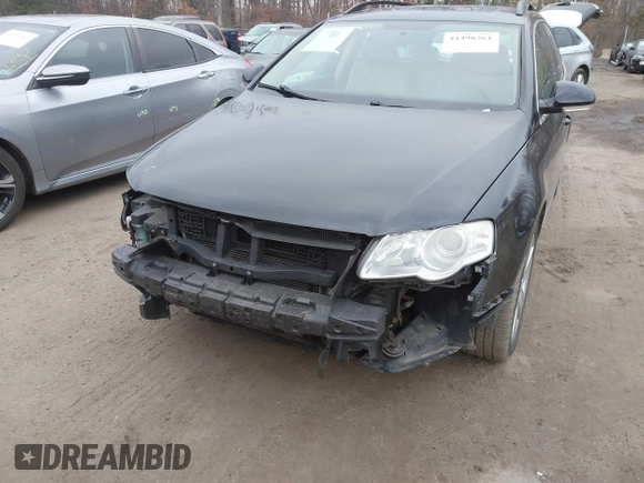 2008 Volkswagen Passat Komfort z VIN WVWLK73C98E161130, wystawiony jako IAAI lot #41498361 z przebiegiem 102 621 mil mil oraz . Historia ofert i sprzedaży dostępna na DreamBid. Obrazek 6.
