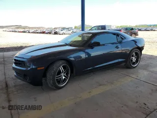 2013 Chevrolet Camaro LT with VIN 2G1FC1E31D9120310, listed as a Copart auction lot 62781535 with 102,554 mi miles and Salvage title. Bid and sale history available at DreamBid. Image 1.