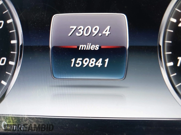 2015 Mercedes-Benz S 550 с VIN WDDUG8FBXFA084888, выставлен на аукционе IAAI как лот 41636873 с пробегом 159 841 миль миль и . История ставок и продаж доступна на DreamBid. Изображение 7.
