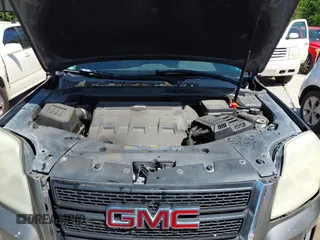 2010 GMC Terrain SLT-1 with VIN 2CTFLFEY4A6223738, listed as a IAAI auction lot 42081102 with 176,038 mi miles and . Bid and sale history available at carsss.com. Image 10.