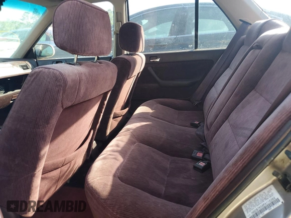 1993 Honda Accord z VIN 1HGCB7658PA114384, wystawiony jako Copart lot #54768665 z przebiegiem 249 877 mil mil oraz Szkoda całkowita • Salvage title. Historia ofert i sprzedaży dostępna na DreamBid. Obrazek 10.