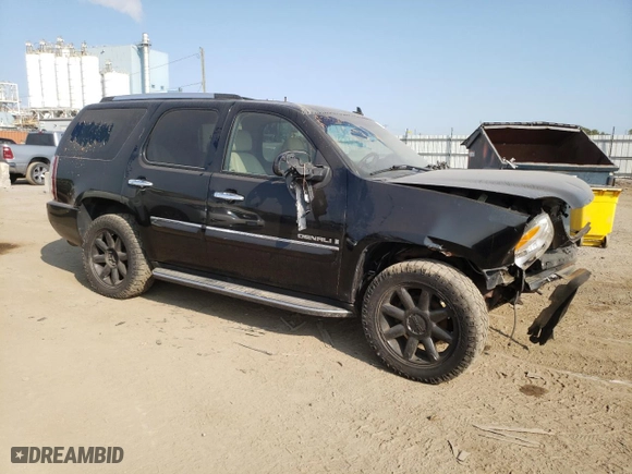 2008 GMC Yukon Denali with VIN 1GKFK63898J148375, listed as a Copart auction lot 71291834 with 0 mi miles and Salvage Title. Bid and sale history available at carsss.com. Image 4.