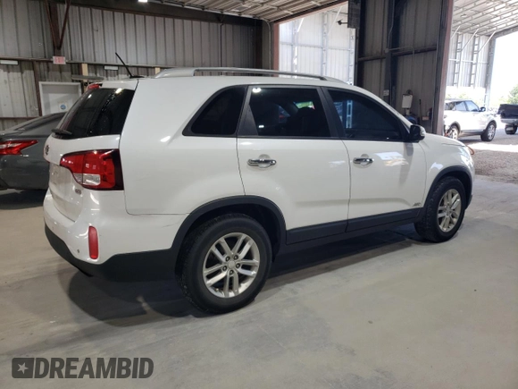 2015 Kia Sorento LX with VIN 5XYKTDA64FG642086, listed as a Copart auction lot 63972315 with 172,353 mi miles and Clean title. Bid and sale history available at DreamBid. Image 3.