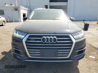 2017 Audi Q7 Premium Plus with VIN WA1LABF72HD053565, listed as a Copart auction lot 53044095 with 58,753 mi miles and Salvage Title. Bid and sale history available at DreamBid. Image 5.