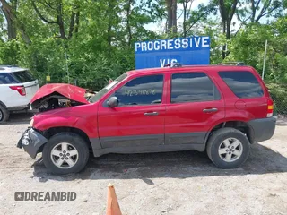 2007 Ford Escape XLS z VIN 1FMYU02Z07KA05549, wystawiony jako IAAI lot #42398878 z przebiegiem 180 243 mil mil oraz . Historia ofert i sprzedaży dostępna na DreamBid. Obrazek 15.