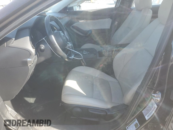 2019 Mazda 3 w/Select with VIN JM1BPACL1K1113212, listed as a Copart auction lot 46550665 with 33,092 mi miles and Salvage Title. Bid and sale history available at carsss.com. Image 7.