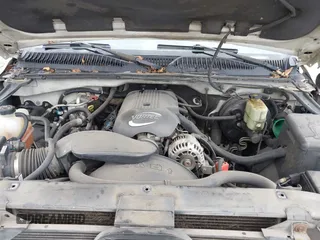 2002 Chevrolet Silverado 1500 Work Truck with VIN 1GCEC14V72E241181, listed as a IAAI auction lot 42125039 with 149,702 mi miles. Bid and sale history available at carsss.com. Image 10.