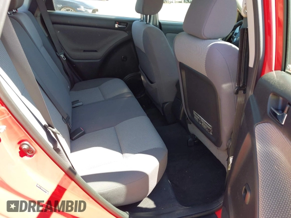 2006 Toyota Matrix STD with VIN 2T1KR32E96C615525, listed as a IAAI auction lot 41997005 with 153,461 mi miles and . Bid and sale history available at carsss.com. Image 8.