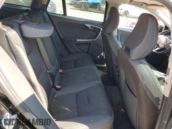 2015 Volvo V60 z VIN YV140MEA2F1209442, wystawiony jako Copart lot #54936914 z przebiegiem Nie podano mil oraz Szkoda całkowita • Salvage title. Historia ofert i sprzedaży dostępna na DreamBid. Obrazek 10.