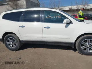 2015 Chevrolet Traverse LT with VIN 1GNKRGKD1FJ170059, listed as a IAAI auction lot 41904848 with 212,099 mi miles. Bid and sale history available at carsss.com. Image 13.