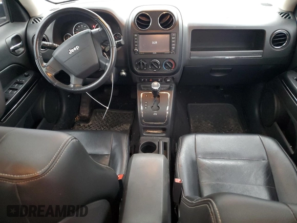 2009 Jeep Patriot Limited z VIN 1J4FF48B99D238239, wystawiony jako Copart lot #43045435 z przebiegiem 186 908 mil mil oraz Szkoda całkowita • Salvage title. Historia ofert i sprzedaży dostępna na DreamBid. Obrazek 8.