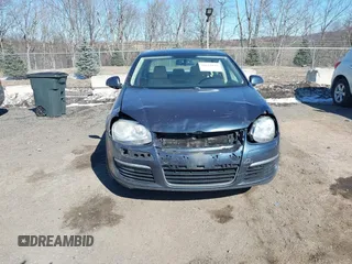 2010 Volkswagen Jetta SE with VIN 3VWRZ7AJ5AM142045, listed as a IAAI auction lot 41624932 with 139,331 mi miles and . Bid and sale history available at DreamBid. Image 6.