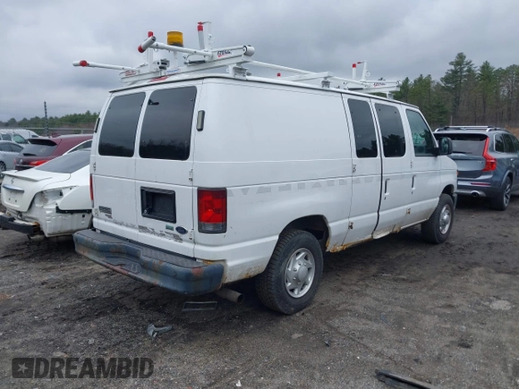 2011 Ford Econoline Cargo Commercial z VIN 1FTNE2EL3BDA19868, wystawiony jako IAAI lot #41973985 z przebiegiem 128 980 mil mil oraz . Historia ofert i sprzedaży dostępna na DreamBid. Obrazek 4.