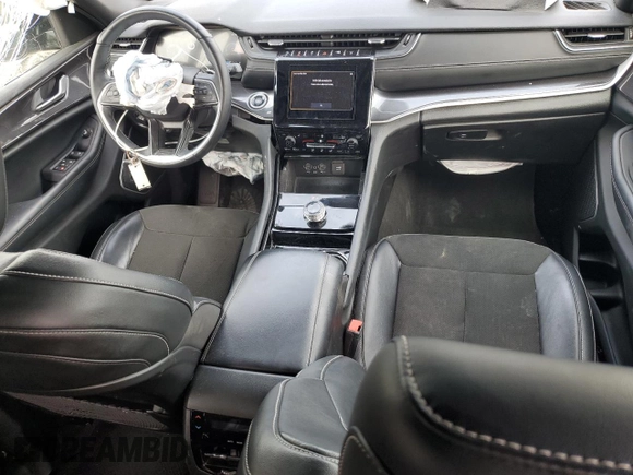 2021 Jeep Grand Cherokee Altitude with VIN 1C4RJKAG0M8184536, listed as a Copart auction lot 58702645 with 82,864 mi miles and Salvage title. Bid and sale history available at DreamBid. Image 8.