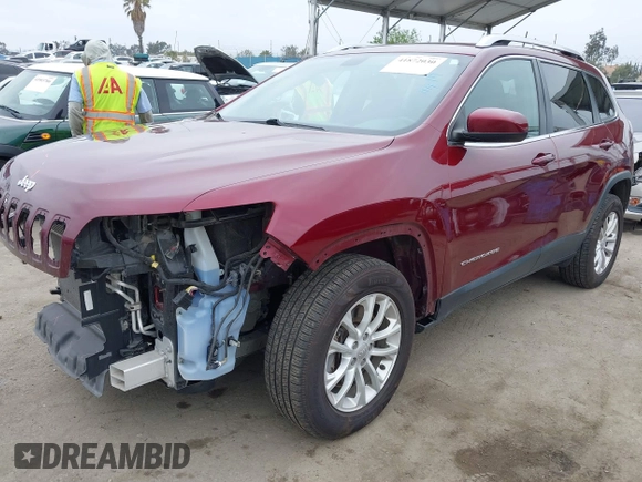 2019 Jeep Cherokee Latitude z VIN 1C4PJMCB7KD442625, wystawiony jako IAAI lot #41872030 z przebiegiem 166 352 mil mil oraz . Historia ofert i sprzedaży dostępna na DreamBid. Obrazek 18.