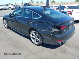 2018 Audi A5 Sportback Premium Plus z VIN WAUENCF55JA009202, wystawiony jako IAAI lot #42218463 z przebiegiem 51 866 mil mil oraz . Historia ofert i sprzedaży dostępna na DreamBid. Obrazek 3.