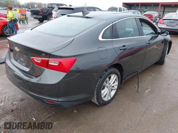 2018 Chevrolet Malibu LT with VIN 1G1ZD5ST2JF132801, listed as a IAAI auction lot 41887978 with 137,269 mi miles and . Bid and sale history available at carsss.com. Image 4.