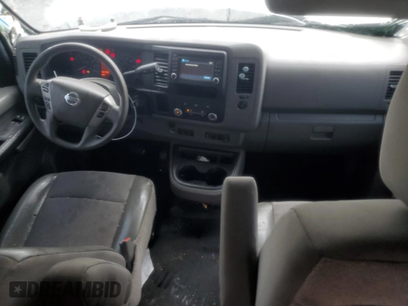 2017 Nissan NV Cargo S z VIN 1N6BF0KM2HN802844, wystawiony jako Copart lot #64149684 z przebiegiem 193 228 mil mil oraz Szkoda całkowita • Salvage title. Historia ofert i sprzedaży dostępna na DreamBid. Obrazek 8.