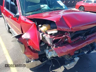 2005 Ford Explorer Eddie Bauer z VIN 1FMDU74W85UB49412, wystawiony jako IAAI lot #42041844 z przebiegiem Nie podano mil oraz . Historia ofert i sprzedaży dostępna na DreamBid. Obrazek 17.