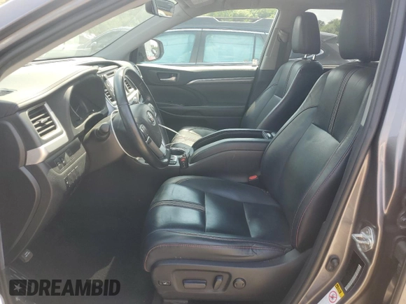 2019 Toyota Highlander SE with VIN 5TDJZRFH5KS602615, listed as a Copart auction lot 61910975 with 75,510 mi miles and Salvage title. Bid and sale history available at DreamBid. Image 7.