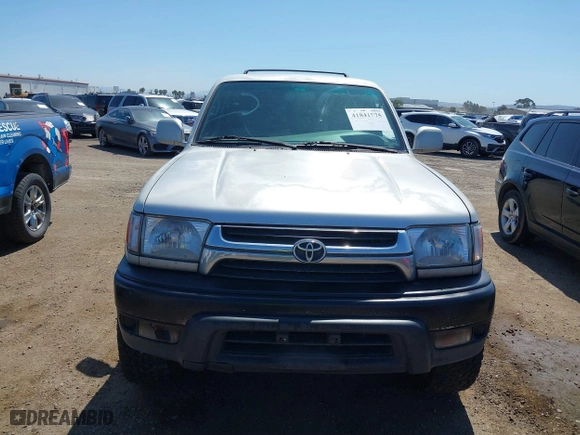 2001 Toyota 4Runner SR5 with VIN JT3GN86R810210887, listed as a IAAI auction lot 41841575 with 414,348 mi miles. Bid and sale history available at carsss.com. Image 12.