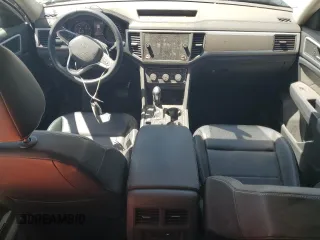2021 Volkswagen Atlas SE z VIN 1V2HR2CA4MC568201, wystawiony jako Copart lot #57884145 z przebiegiem 49 201 mil mil oraz Czysty tytuł • Clean title. Historia ofert i sprzedaży dostępna na DreamBid. Obrazek 8.