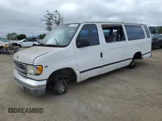 2001 Ford Econoline Passenger XL z VIN 1FBSS31L41HB19352, wystawiony jako Copart lot #53101325 z przebiegiem 101 807 mil mil oraz Szkoda całkowita • Salvage title. Historia ofert i sprzedaży dostępna na DreamBid. Obrazek 1.