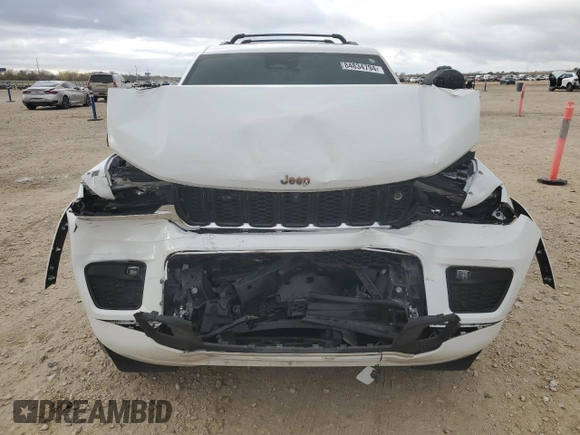 2022 Jeep Grand Cherokee Overland z VIN 1C4RJHDG9N8617593, wystawiony jako Copart lot #84834794 z przebiegiem 38 434 mil mil oraz Szkoda całkowita • Salvage title. Historia ofert i sprzedaży dostępna na DreamBid. Obrazek 5.