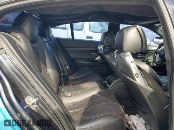 2016 BMW M6 z VIN WBS6E9C51GG437085, wystawiony jako Copart lot #78982124 z przebiegiem Nie podano mil oraz Szkody całkowita. Historia ofert i sprzedaży dostępna na DreamBid. Obrazek 10.