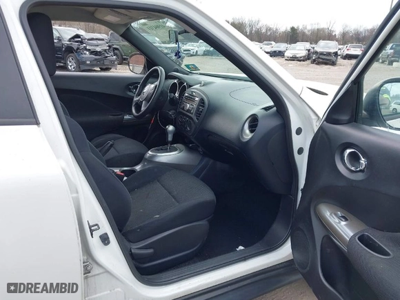 2014 Nissan Juke SL with VIN JN8AF5MV6ET362091, listed as a IAAI auction lot 41904311 with 175,306 mi miles. Bid and sale history available at carsss.com. Image 5.