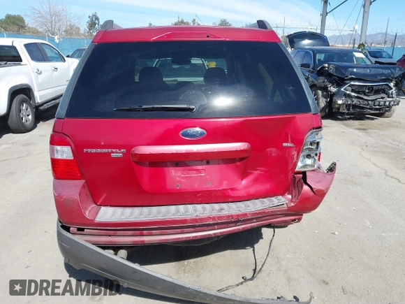 2005 Ford Freestyle SEL с VIN 1FMDK05185GA01596, выставлен на аукционе IAAI как лот 41637165 с пробегом 210 432 миль миль и . История ставок и продаж доступна на DreamBid. Изображение 16.