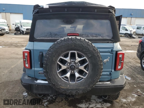 2022 Ford Bronco with VIN 1FMEE5DH8NLA89385, listed as a Copart auction lot 81772054 with 28,064 mi miles and Salvage Title. Bid and sale history available at DreamBid. Image 6.