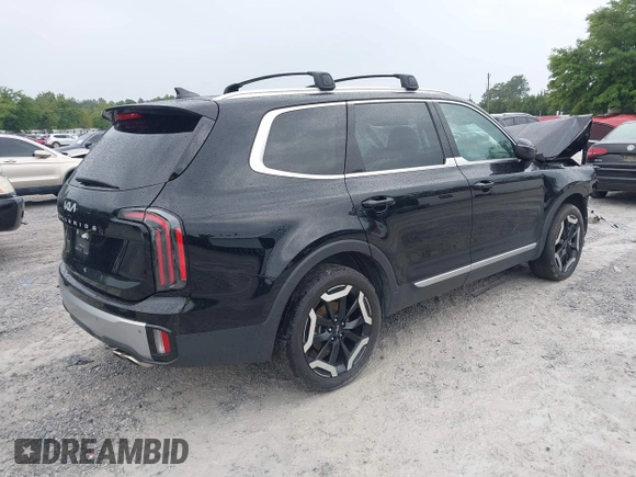 2023 Kia Telluride EX with VIN 5XYP34GC9PG339972, listed as a IAAI auction lot 42212326 with 41,083 mi miles and . Bid and sale history available at DreamBid. Image 4.